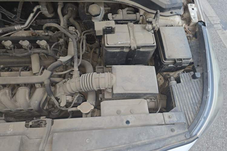 Used Hyundai Verna (new generation) 2016 1.4L Automatic Sport Edition Engine Bay Left