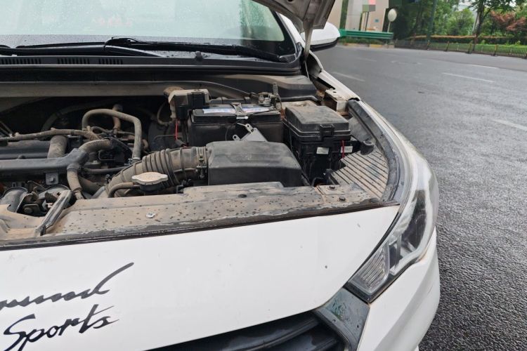 Used Hyundai Verna (new generation) 2016 1.4L Automatic Cool Edition GLS Engine Bay Left