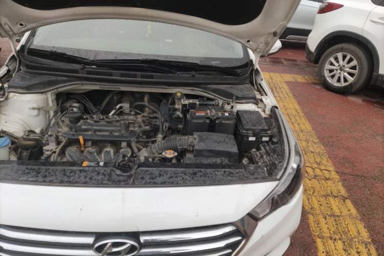 Used Hyundai Verna (new generation) 2016 1.4L Automatic Elite Edition TOP Engine Bay Left