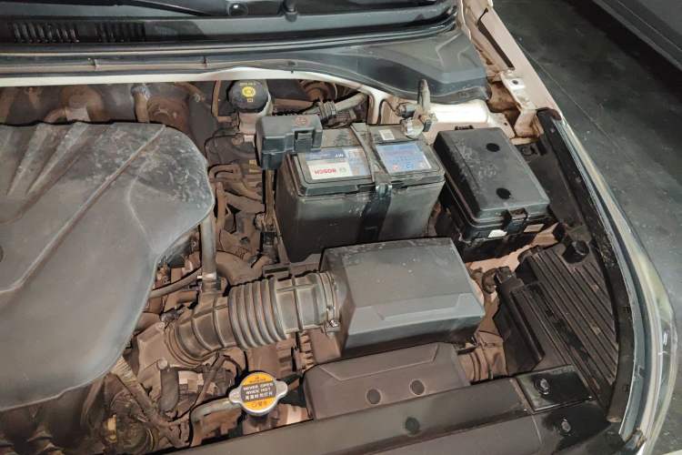 Used Hyundai Verna (new generation) 2016 1.4L Manual Cool Edition GLS Engine Bay Left