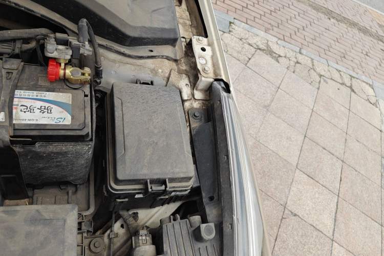 Used Hyundai Verna (new generation) 2016 1.4L Manual Cool Edition GLS Engine Bay Left