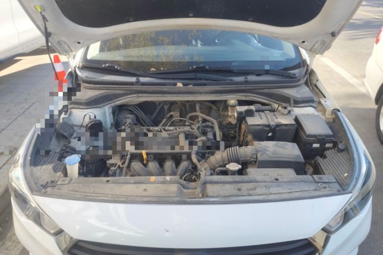 Used Hyundai Verna (new generation) 2016 1.4L Automatic Cool Edition GLS Engine Bay