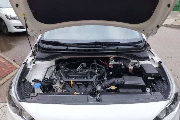 Used Hyundai Verna (new generation) 2016 1.4L Automatic Cool Edition GLS Engine Bay