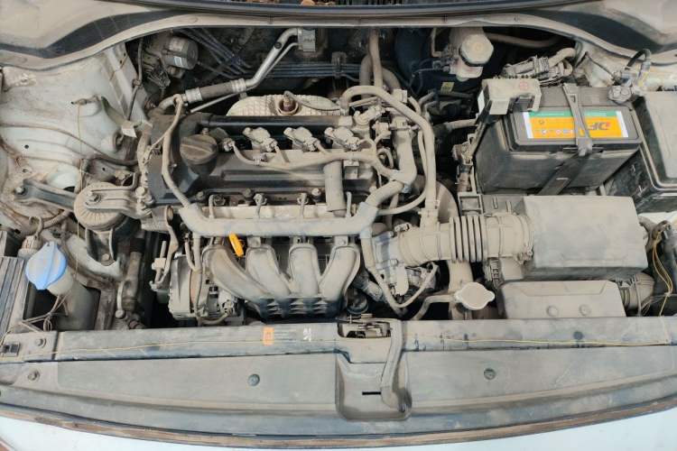 Used Hyundai Verna (new generation) 2016 1.4L Manual Cool Edition GLS Engine Bay