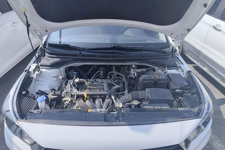 Used Hyundai Verna (new generation) 2016 1.4L Manual Cool Edition GLS Engine Bay