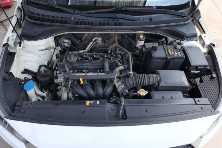 Used Hyundai Verna (new generation) 2016 1.4L Manual Cool Edition GLS Engine Bay