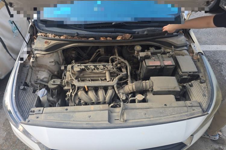 Used Hyundai Verna (new generation) 2016 1.4L Automatic Cool Edition GLS Engine Bay