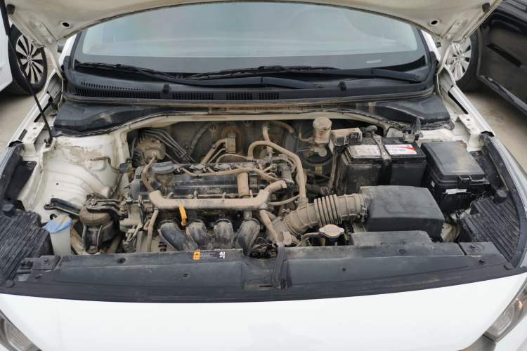 Used Hyundai Verna (new generation) 2016 1.4L Manual Cool Edition GLS Engine Bay