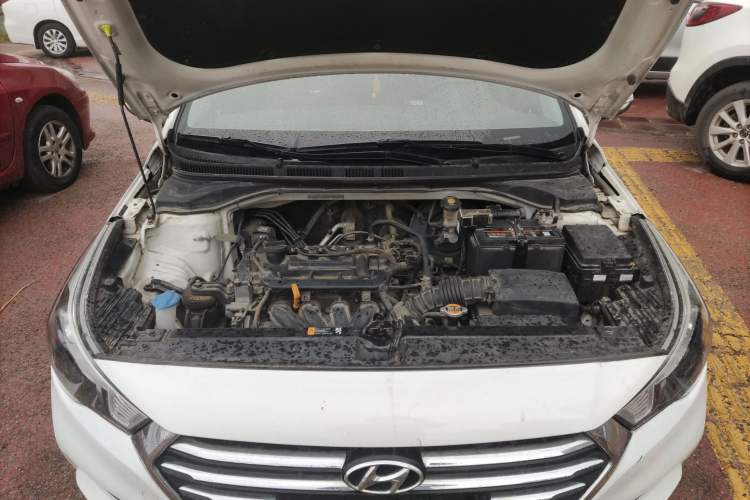 Used Hyundai Verna (new generation) 2016 1.4L Automatic Elite Edition TOP Engine Bay