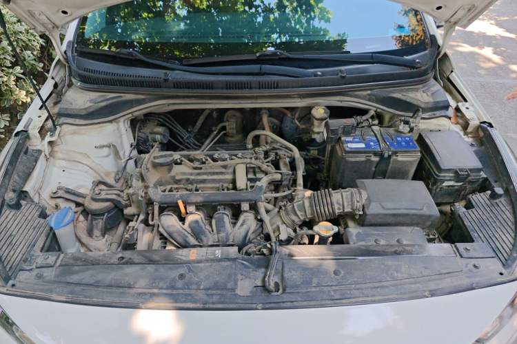 Used Hyundai Verna (new generation) 2016 1.4L Manual Cool Edition GLS Engine Bay