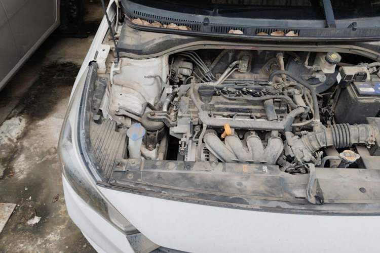 Used Hyundai Verna (new generation) 2016 1.4L Manual Cool Edition GLS Engine Bay Right