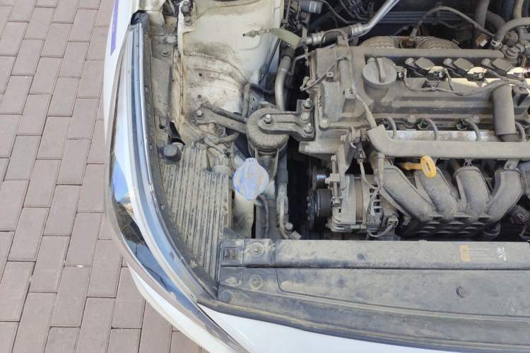 Used Hyundai Verna (new generation) 2016 1.4L Manual Cool Edition GLS Engine Bay Right