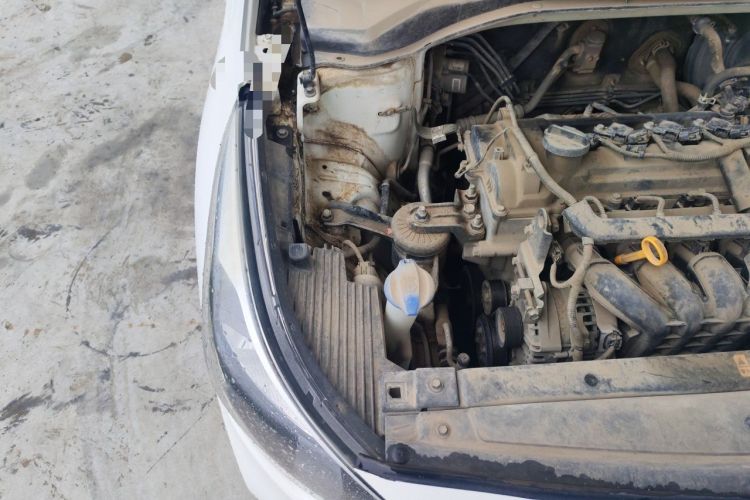 Used Hyundai Verna (new generation) 2016 1.4L Manual Cool Edition GLS Engine Bay Right