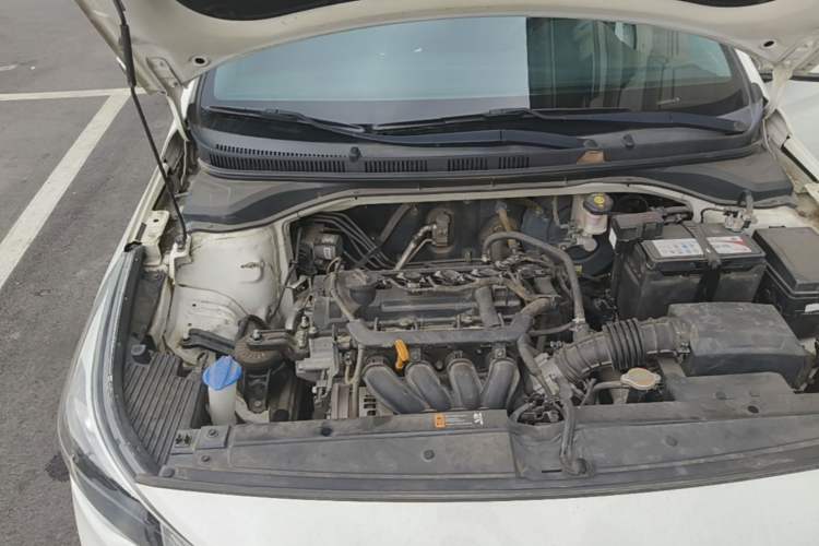 Used Hyundai Verna (new generation) 2016 1.4L Manual Cool Edition GLS Engine Bay Right