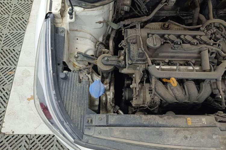 Used Hyundai Verna (new generation) 2016 1.4L Automatic Cool Edition GLS Engine Bay Right