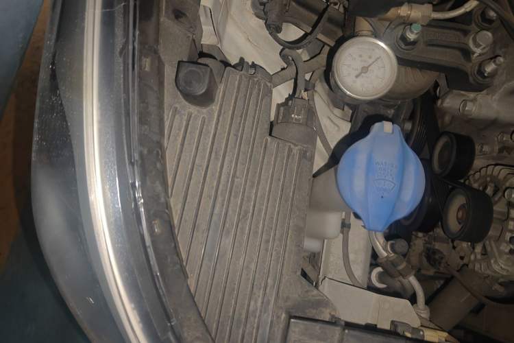 Used Hyundai Verna (new generation) 2016 1.4L Automatic Cool Edition GLS Engine Bay Right