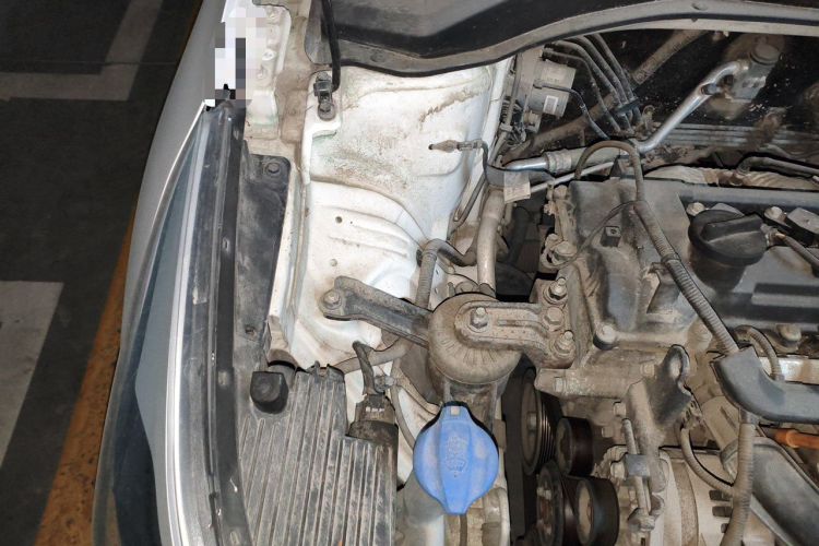Used Hyundai Verna (new generation) 2016 1.4L Automatic Cool Edition GLS Engine Bay Right