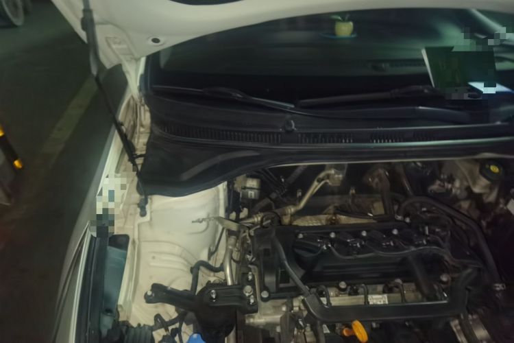 Used Hyundai Verna (new generation) 2016 1.4L Manual Cool Edition GLS Engine Bay Right