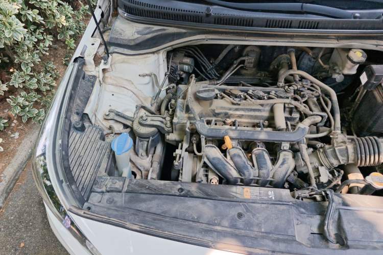 Used Hyundai Verna (new generation) 2016 1.4L Manual Cool Edition GLS Engine Bay Right