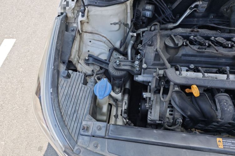 Used Hyundai Verna (new generation) 2016 1.4L Automatic Cool Edition GLS Engine Bay Right