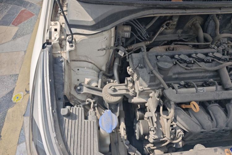 Used Hyundai Verna (new generation) 2016 1.4L Manual Cool Edition GLS Engine Bay Right