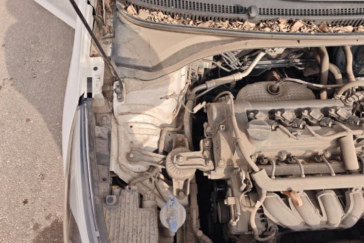 Used Hyundai Verna (new generation) 2016 1.4L Manual Cool Edition GLS Engine Bay Right