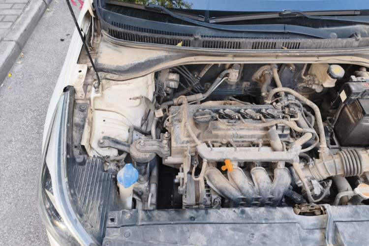 Used Hyundai Verna (new generation) 2016 1.4L Automatic Cool Edition GLS Engine Bay Right