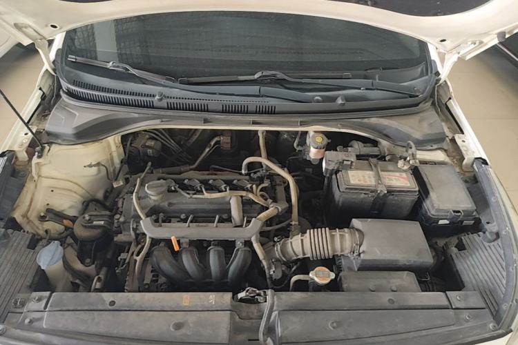 Used Hyundai Verna (new generation) 2016 1.4L Automatic Cool Edition GLS Engine Bay