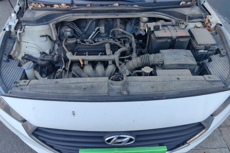 Used Hyundai Verna (new generation) 2016 1.4L Automatic Sport Edition Engine Bay