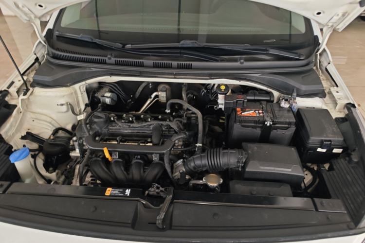 Used Hyundai Verna (new generation) 2016 1.4L Automatic Cool Edition GLS Engine Bay