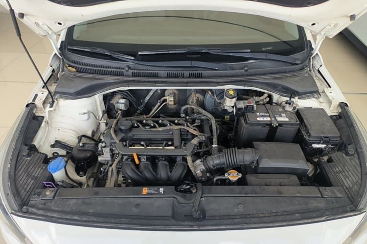 Used Hyundai Verna (new generation) 2016 1.4L Manual Cool Edition GLS Engine Bay