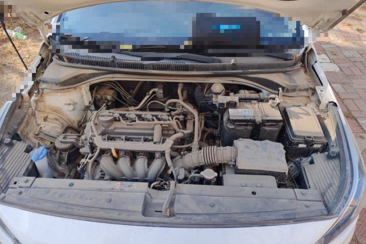 Used Hyundai Verna (new generation) 2016 1.4L Automatic Cool Edition GLS Engine Bay