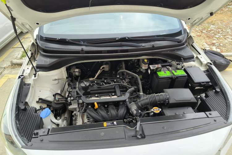 Used Hyundai Verna (new generation) 2016 1.4L Automatic Sport Edition Engine Bay