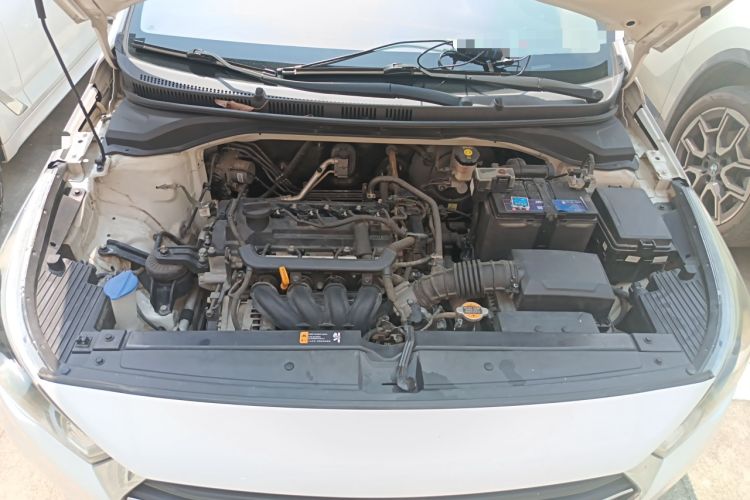 Used Hyundai Verna (new generation) 2016 1.4L Automatic Cool Edition GLS Engine Bay