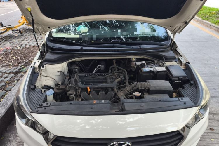 Used Hyundai Verna (new generation) 2016 1.4L Manual Cool Edition GLS Engine Bay