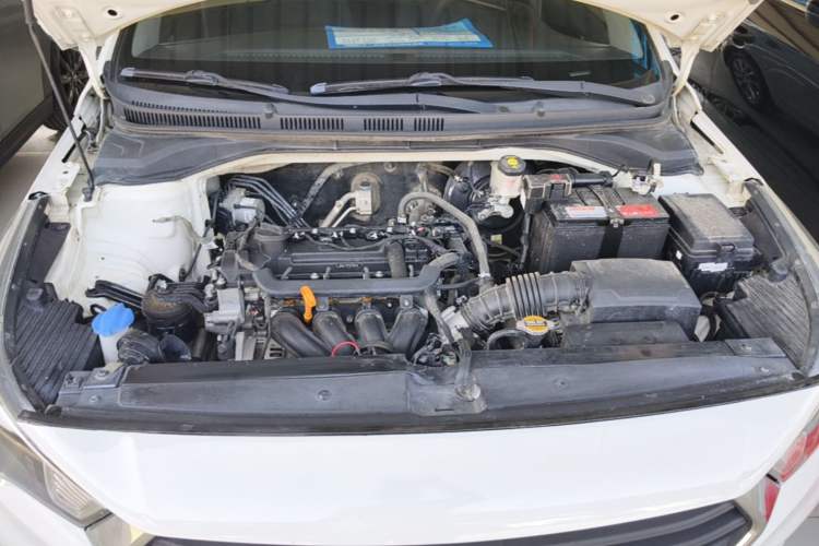 Used Hyundai Verna (new generation) 2016 1.4L Automatic Cool Edition GLS Engine Bay