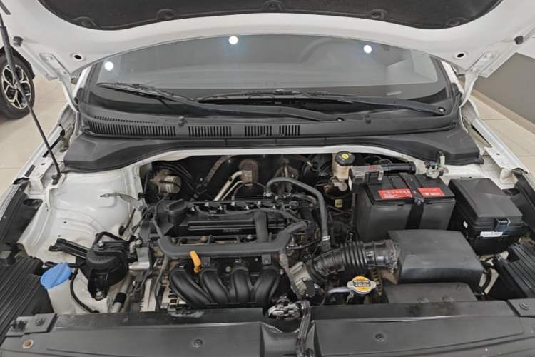 Used Hyundai Verna (new generation) 2016 1.4L Automatic Cool Edition GLS Engine Bay