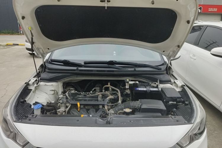 Used Hyundai Verna (new generation) 2016 1.4L Automatic Sport Edition Engine Bay