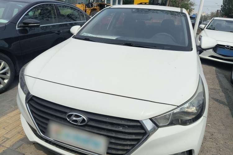 Used Hyundai Verna (new generation) 2016 1.4L Manual Cool Edition GLS Exterior 1