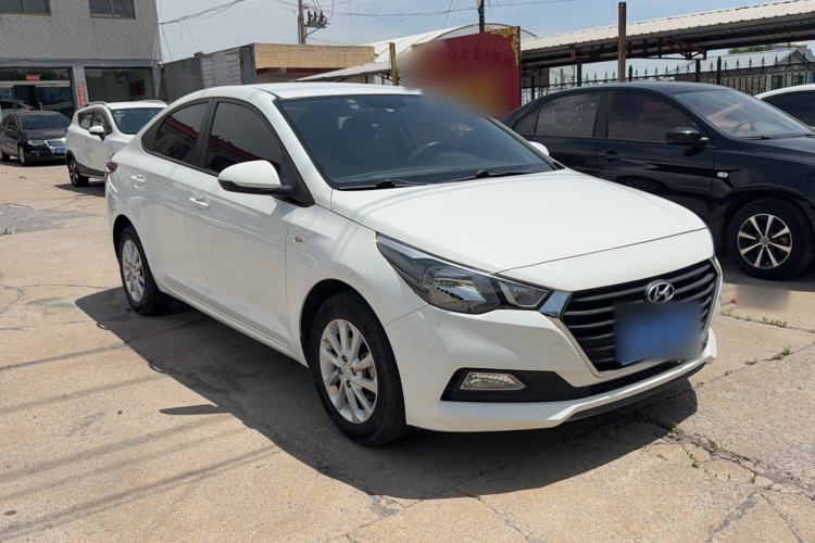Used Hyundai Verna (new generation) 2016 1.4L Automatic Cool Edition GLS Exterior 2