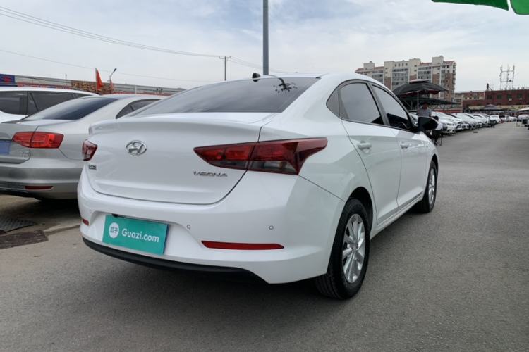 Used Hyundai Verna (new generation) 2016 1.4L Manual Cool Edition GLS Exterior 2