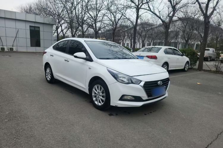 Used Hyundai Verna (new generation) 2016 1.4L Automatic Cool Edition GLS Exterior 2