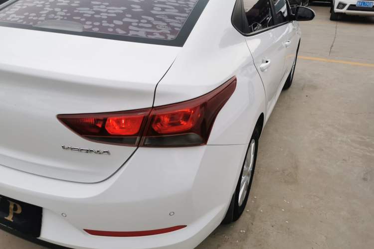 Used Hyundai Verna (new generation) 2016 1.4L Manual Cool Edition GLS Exterior 3