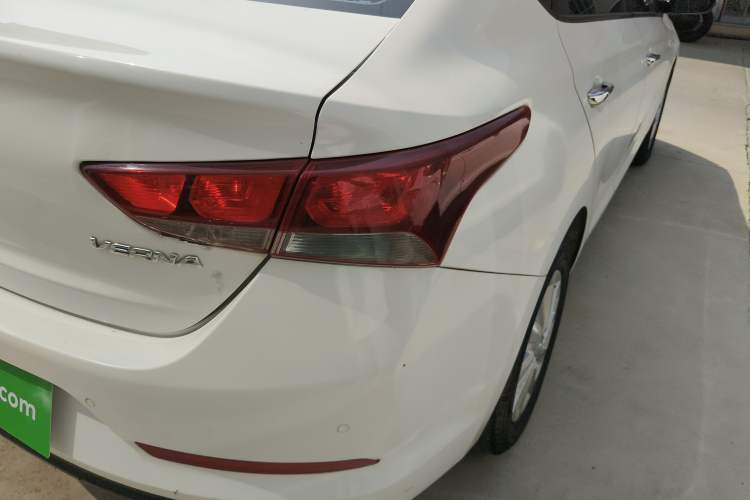 Used Hyundai Verna (new generation) 2016 1.4L Automatic Cool Edition GLS Exterior 3