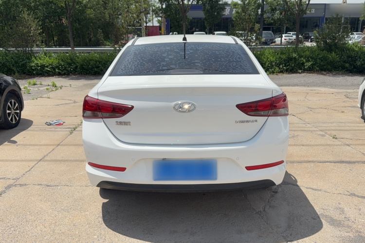 Used Hyundai Verna (new generation) 2016 1.4L Automatic Cool Edition GLS Exterior 4
