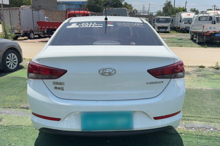 Used Hyundai Verna (new generation) 2016 1.4L Automatic Cool Edition GLS Exterior 4