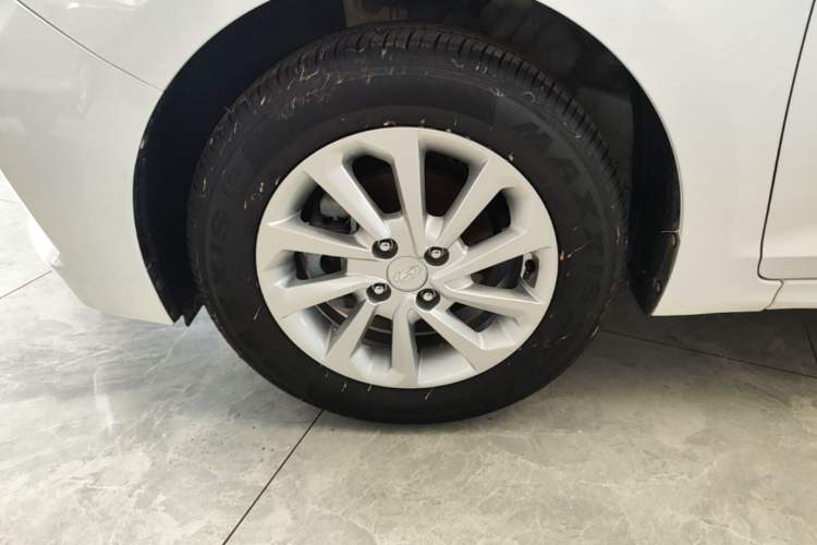 Used Hyundai Verna (new generation) 2016 1.4L Manual Cool Edition GLS Exterior 4