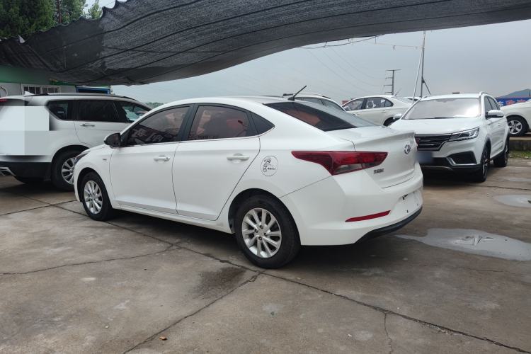 Used Hyundai Verna (new generation) 2016 1.4L Automatic Cool Edition GLS Exterior 4