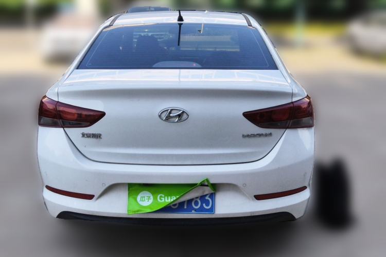Used Hyundai Verna (new generation) 2016 1.4L Automatic Cool Edition GLS Exterior 4