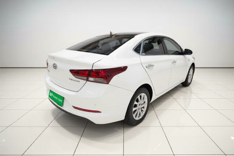 Used Hyundai Verna (new generation) 2016 1.4L Automatic Cool Edition GLS Exterior 5